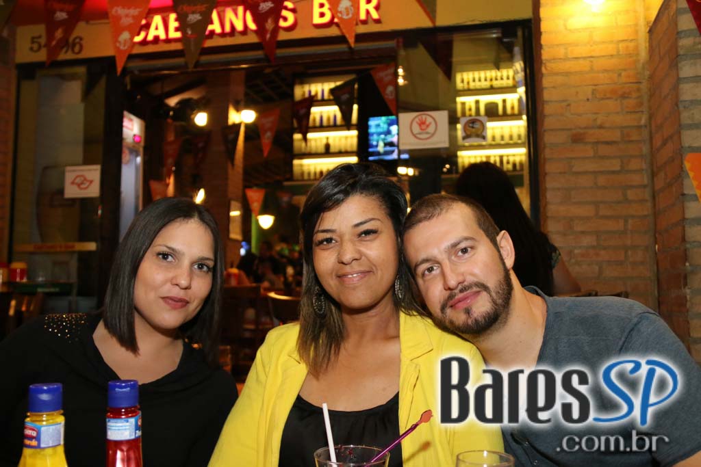 Caetano's Bar tocou música alemã ao vivo para acompanhar a cerveja Paulaner - Unisal Caetano's Bar tocou música alemã ao vivo para acompanhar a cerveja Paulaner - Unisal