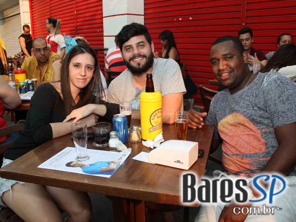 Caetano's Bar ofereceu música alemã ao vivo com cerveja Paulaner - Unisal Caetano's Bar ofereceu música alemã ao vivo com cerveja Paulaner - Unisal
