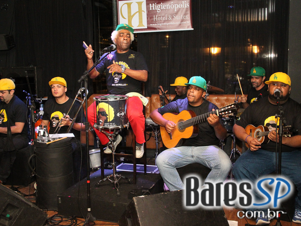 Versão Brasileira com Ivo Meirelles e Convidados no Dezoito Bar Versão Brasileira com Ivo Meirelles e Convidados no Dezoito Bar