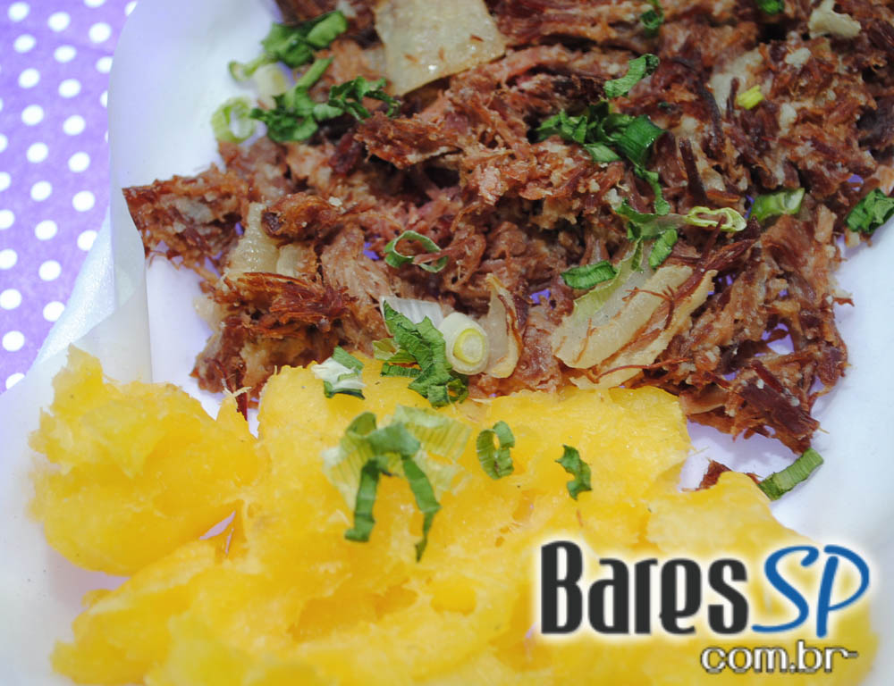 Aconteceu no domingo a Feira Gastronômica Panela na Rua na Praça Benedito Calixto Aconteceu no domingo a Feira Gastronômica Panela na Rua na Praça Benedito Calixto