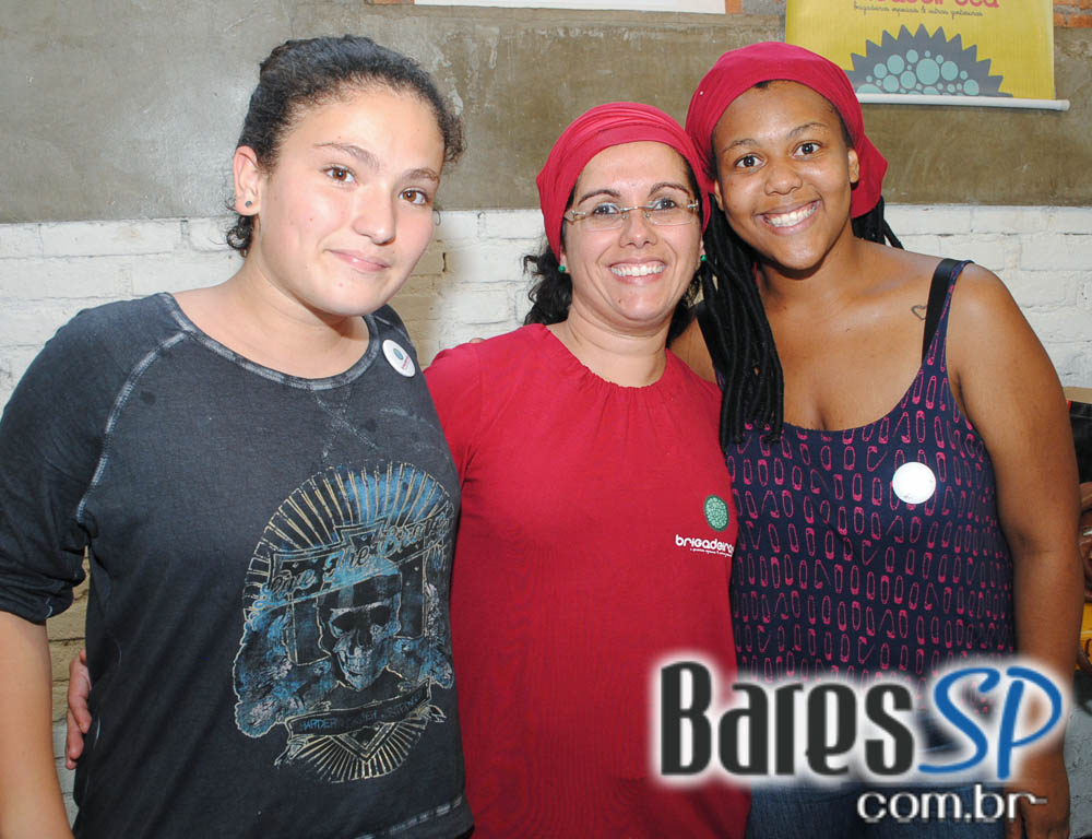 Aconteceu no domingo a Feira Gastronômica Panela na Rua na Praça Benedito Calixto Aconteceu no domingo a Feira Gastronômica Panela na Rua na Praça Benedito Calixto