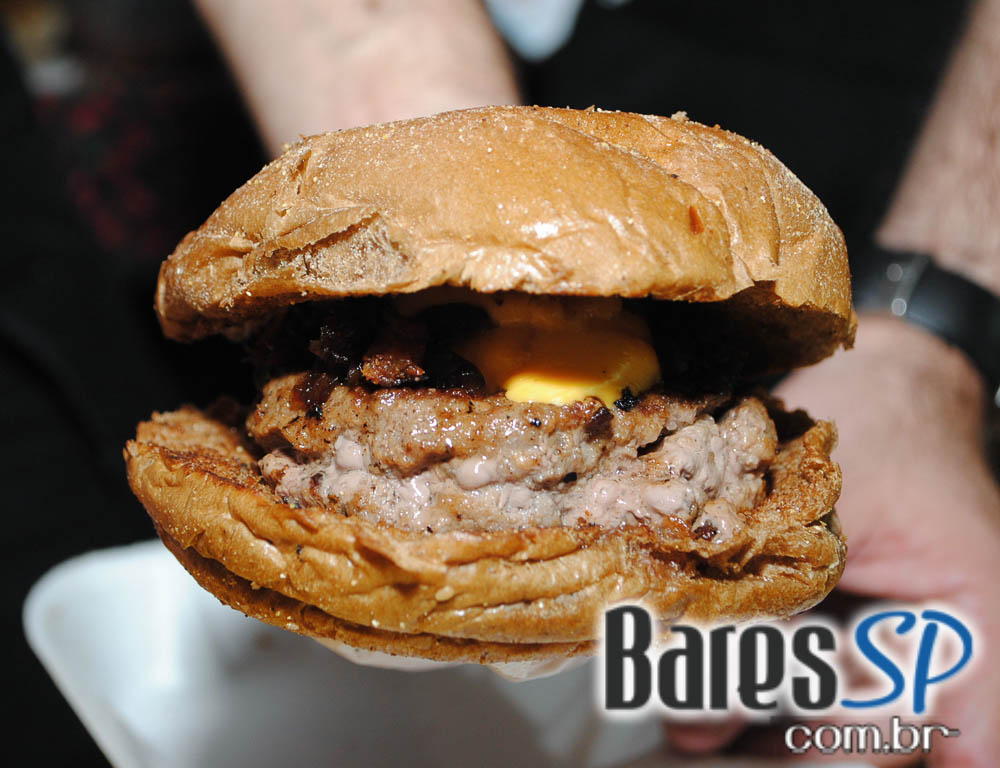 Aconteceu no domingo a Feira Gastronômica Panela na Rua na Praça Benedito Calixto Aconteceu no domingo a Feira Gastronômica Panela na Rua na Praça Benedito Calixto