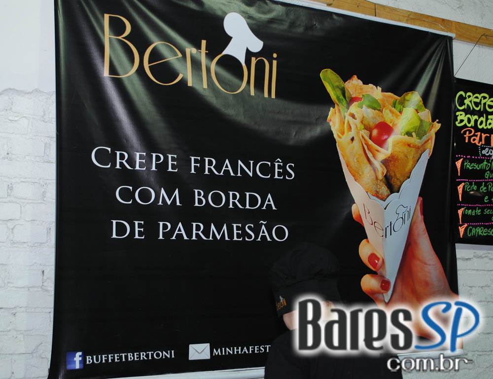 Aconteceu no domingo a Feira Gastronômica Panela na Rua na Praça Benedito Calixto Aconteceu no domingo a Feira Gastronômica Panela na Rua na Praça Benedito Calixto