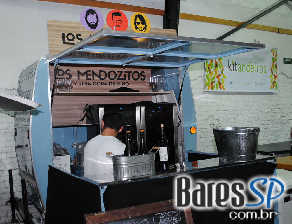 Aconteceu no domingo a Feira Gastronômica Panela na Rua na Praça Benedito Calixto Aconteceu no domingo a Feira Gastronômica Panela na Rua na Praça Benedito Calixto