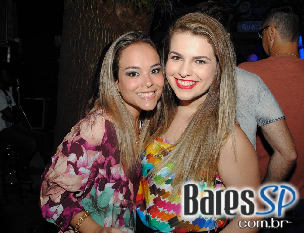 Quintal do Espeto ofereceu show de MPB com Vinicius & Juca Quintal do Espeto ofereceu show de MPB com Vinicius & Juca