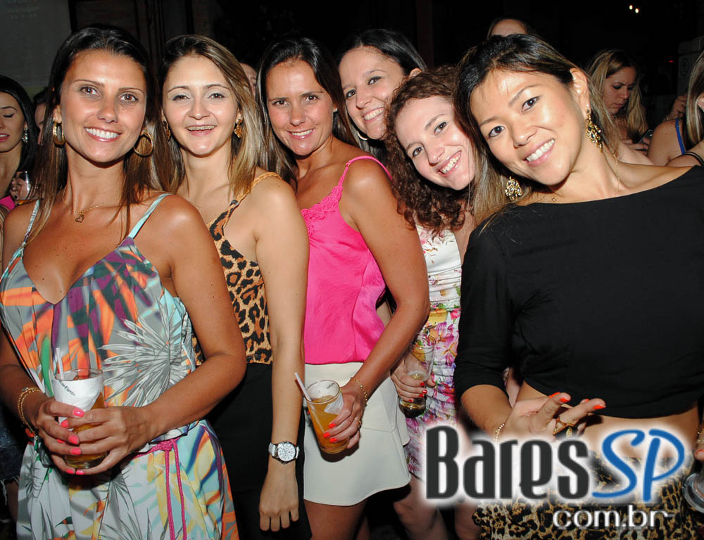 Quintal do Espeto ofereceu show de MPB com Vinicius & Juca Quintal do Espeto ofereceu show de MPB com Vinicius & Juca