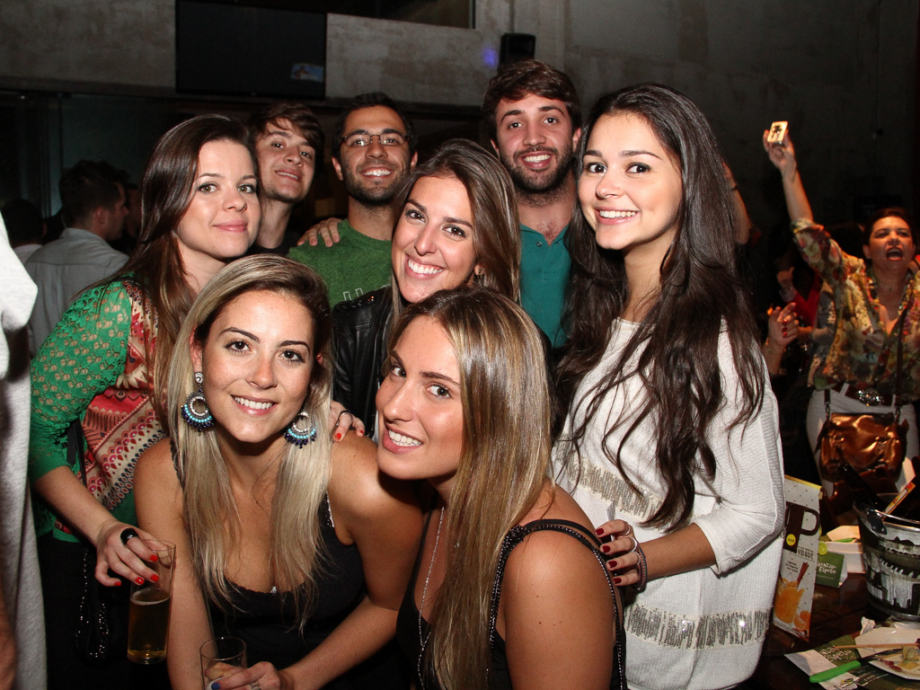 Quintal do Espeto inaugurou sua 4 ª unidade com show do cantor Jorge Aragão Quintal do Espeto inaugurou sua 4 ª unidade com show do cantor Jorge Aragão