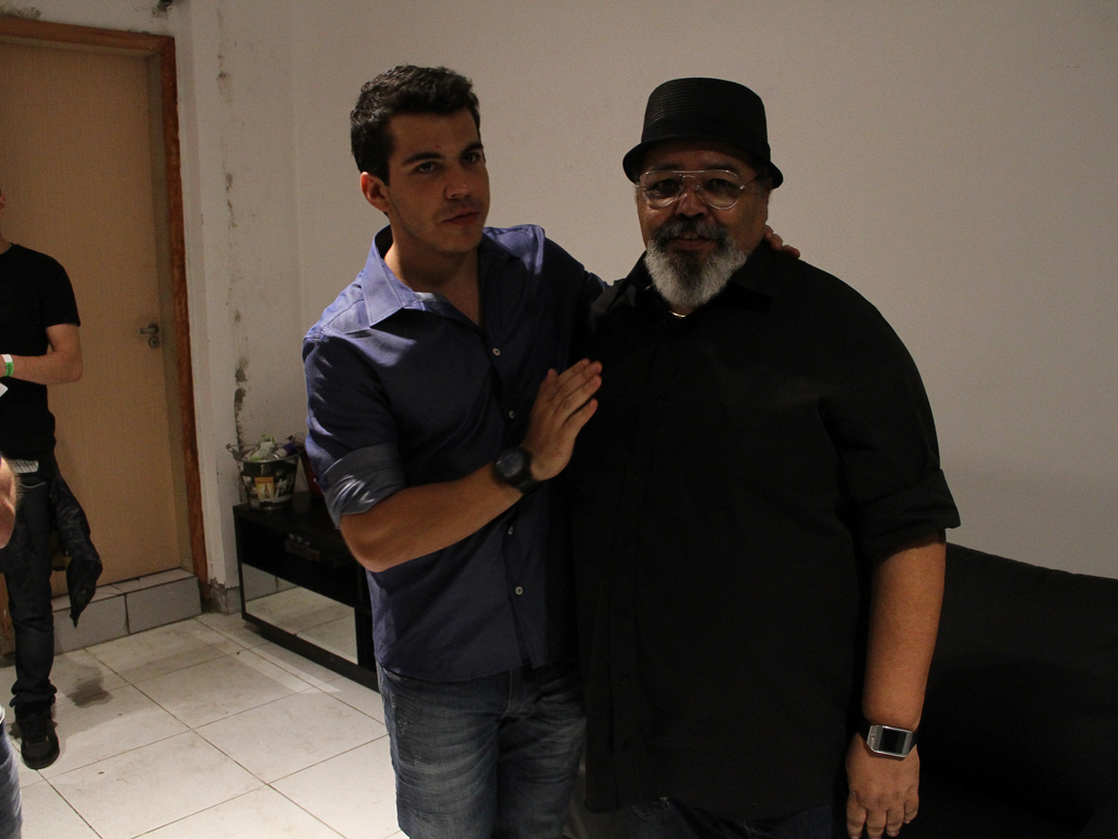 Quintal do Espeto inaugurou sua 4 ª unidade com show do cantor Jorge Aragão Quintal do Espeto inaugurou sua 4 ª unidade com show do cantor Jorge Aragão