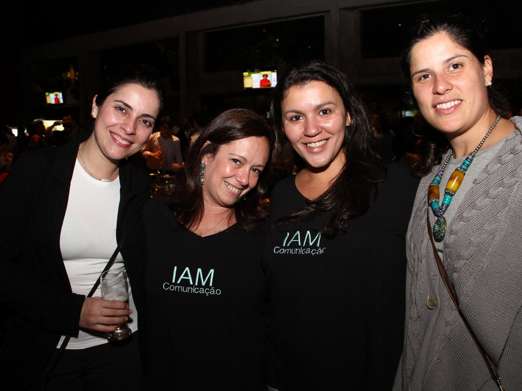 Quintal do Espeto inaugurou sua 4 ª unidade com show do cantor Jorge Aragão Quintal do Espeto inaugurou sua 4 ª unidade com show do cantor Jorge Aragão