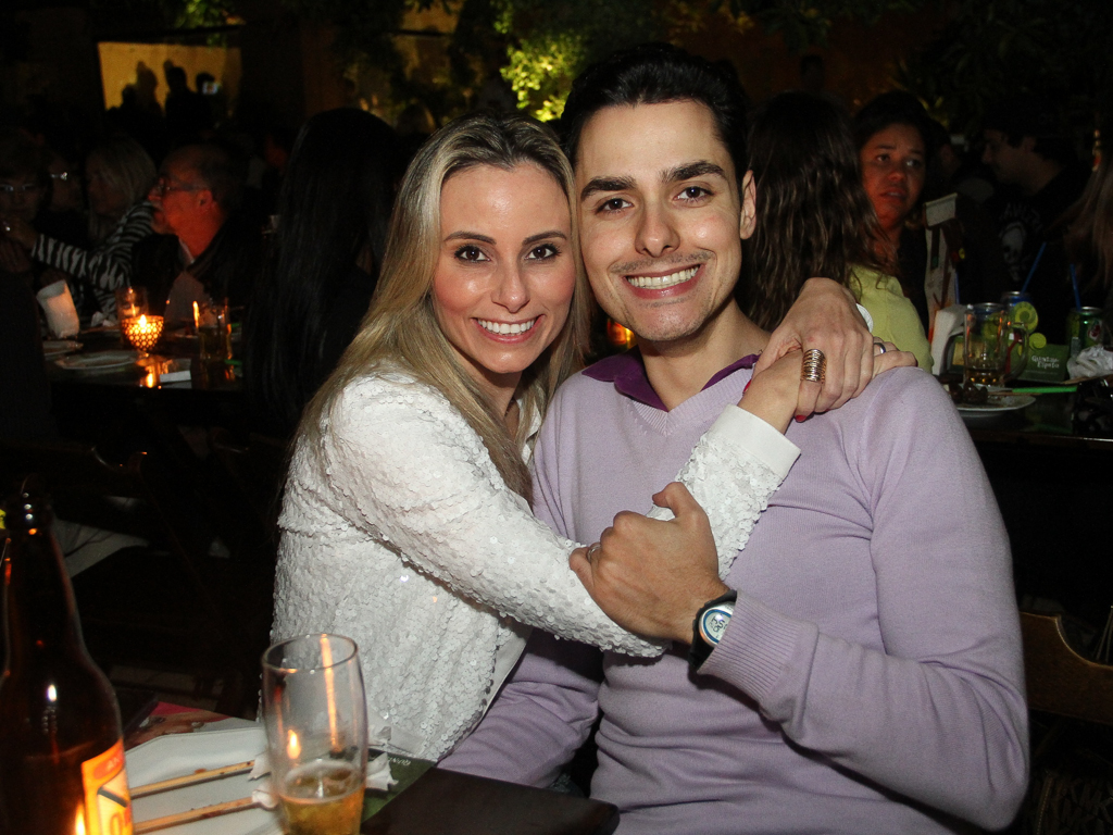 Quintal do Espeto inaugurou sua 4 ª unidade com show do cantor Jorge Aragão Quintal do Espeto inaugurou sua 4 ª unidade com show do cantor Jorge Aragão