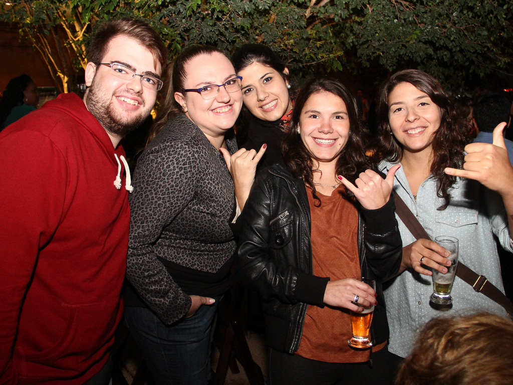 Quintal do Espeto inaugurou sua 4 ª unidade com show do cantor Jorge Aragão Quintal do Espeto inaugurou sua 4 ª unidade com show do cantor Jorge Aragão