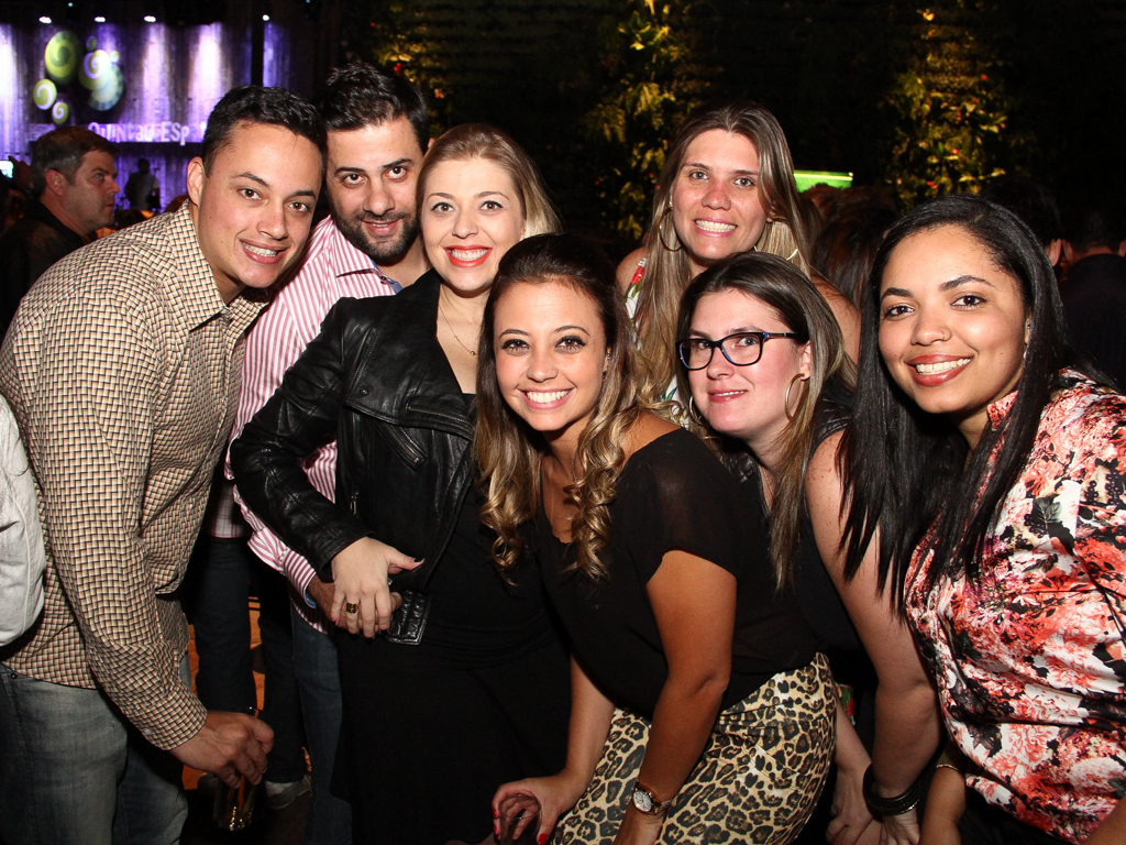 Quintal do Espeto inaugurou sua 4 ª unidade com show do cantor Jorge Aragão Quintal do Espeto inaugurou sua 4 ª unidade com show do cantor Jorge Aragão