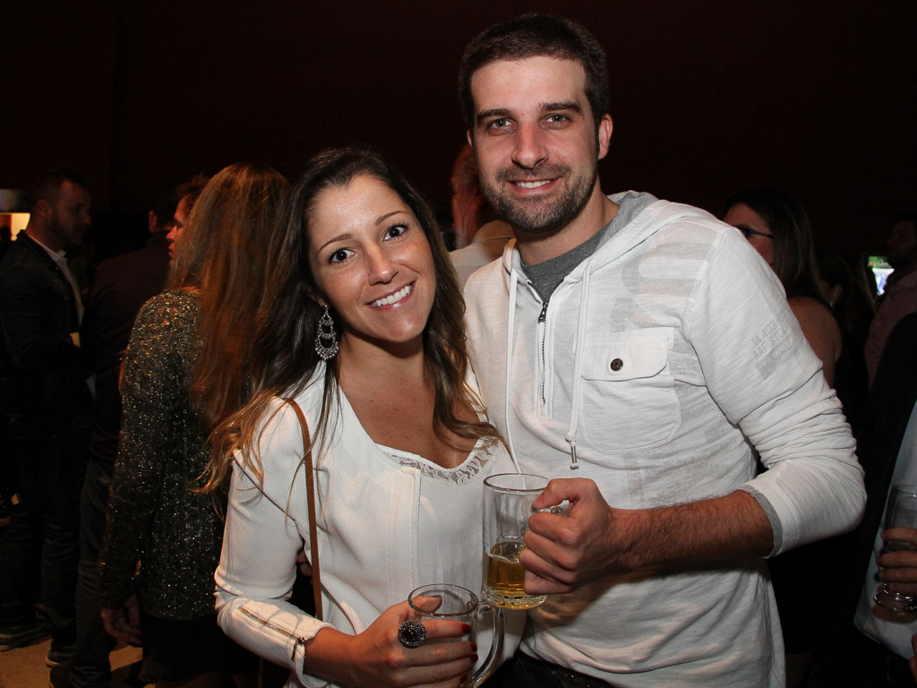 Quintal do Espeto inaugurou sua 4 ª unidade com show do cantor Jorge Aragão Quintal do Espeto inaugurou sua 4 ª unidade com show do cantor Jorge Aragão