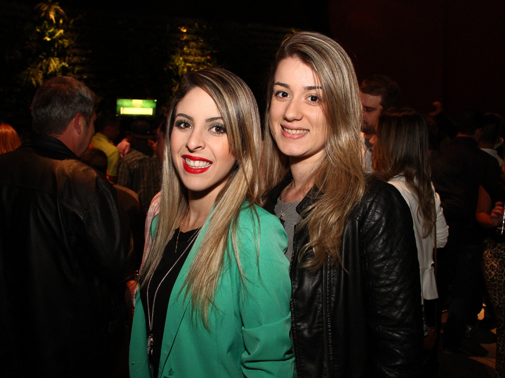 Quintal do Espeto inaugurou sua 4 ª unidade com show do cantor Jorge Aragão Quintal do Espeto inaugurou sua 4 ª unidade com show do cantor Jorge Aragão