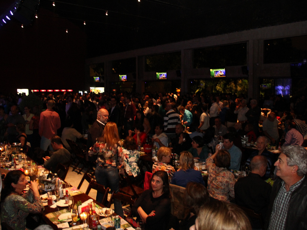 Quintal do Espeto inaugurou sua 4 ª unidade com show do cantor Jorge Aragão Quintal do Espeto inaugurou sua 4 ª unidade com show do cantor Jorge Aragão