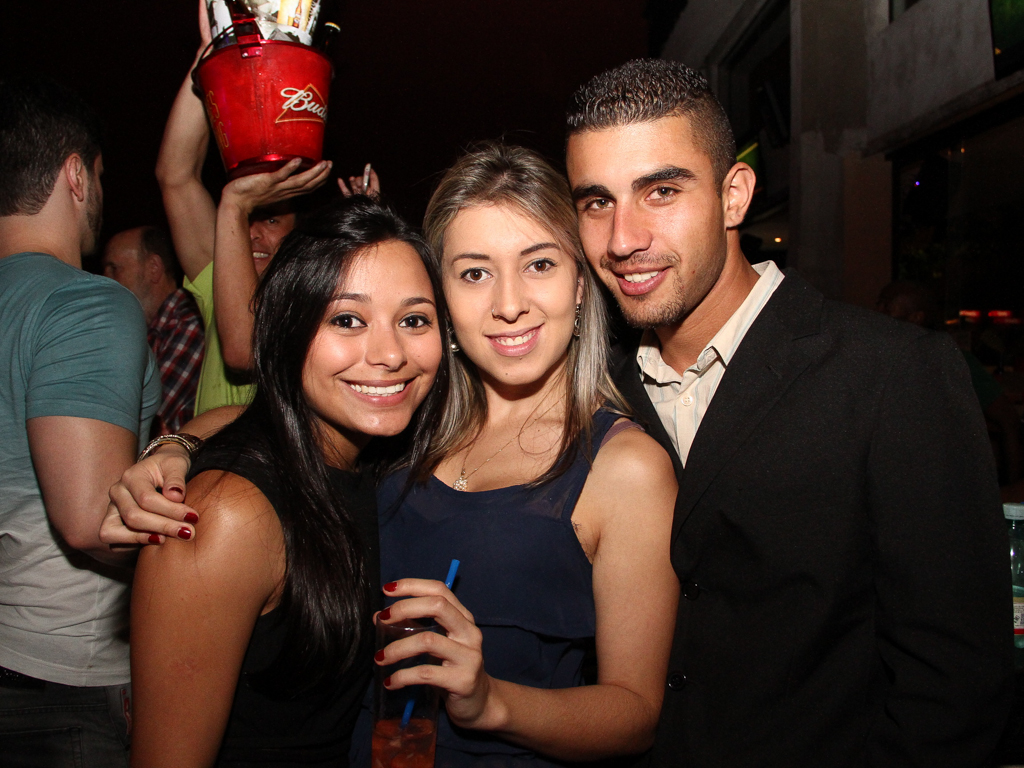 Quintal do Espeto inaugurou sua 4 ª unidade com show do cantor Jorge Aragão Quintal do Espeto inaugurou sua 4 ª unidade com show do cantor Jorge Aragão