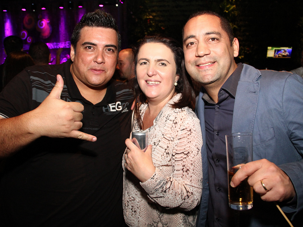 Quintal do Espeto inaugurou sua 4 ª unidade com show do cantor Jorge Aragão Quintal do Espeto inaugurou sua 4 ª unidade com show do cantor Jorge Aragão