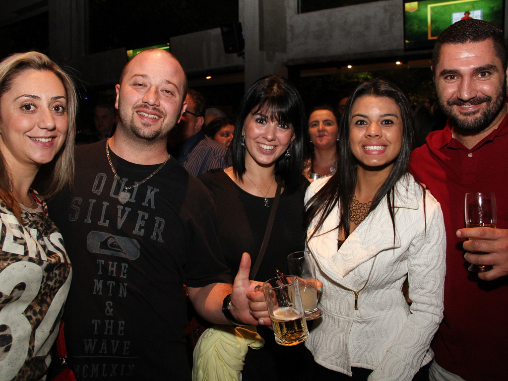 Quintal do Espeto inaugurou sua 4 ª unidade com show do cantor Jorge Aragão Quintal do Espeto inaugurou sua 4 ª unidade com show do cantor Jorge Aragão