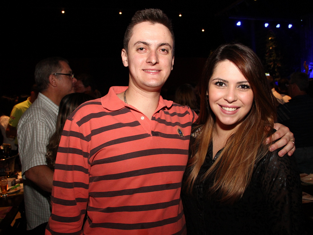 Quintal do Espeto inaugurou sua 4 ª unidade com show do cantor Jorge Aragão Quintal do Espeto inaugurou sua 4 ª unidade com show do cantor Jorge Aragão