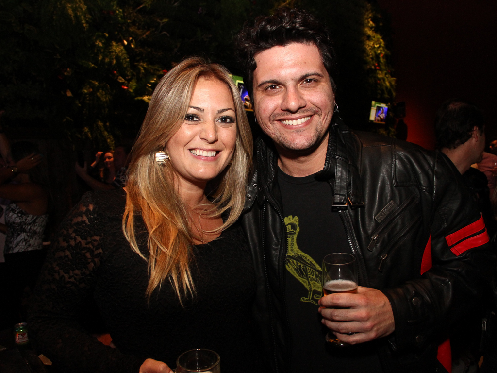 Quintal do Espeto inaugurou sua 4 ª unidade com show do cantor Jorge Aragão Quintal do Espeto inaugurou sua 4 ª unidade com show do cantor Jorge Aragão