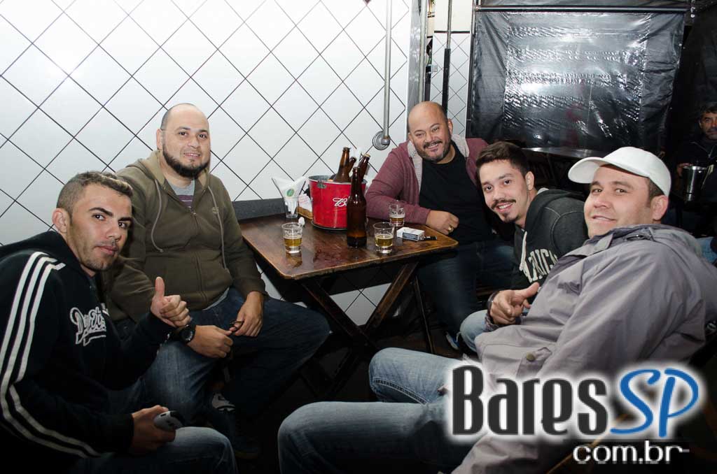 Legítimo Bar transmitiu os jogos do campeonato brasileiro e para acompanhar o saboroso chope Brahma Legítimo Bar transmitiu os jogos do campeonato brasileiro e para acompanhar o saboroso chope Brahma