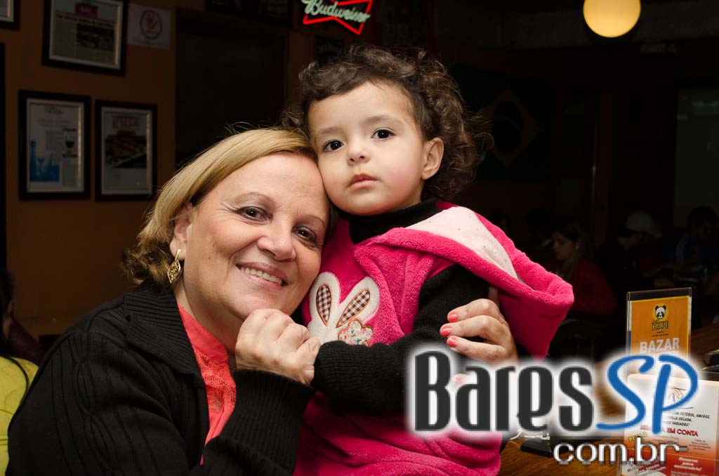 Gongo Bar ofereceu descontraído happy hour com promoções especiais Gongo Bar ofereceu descontraído happy hour com promoções especiais