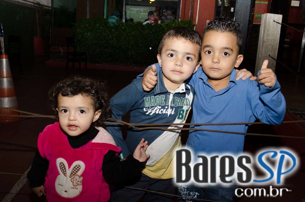 Gongo Bar ofereceu descontraído happy hour com promoções especiais Gongo Bar ofereceu descontraído happy hour com promoções especiais