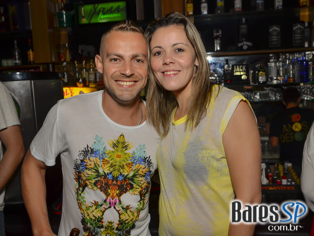 Banda Extase se apresentou no palco do The K. Pub Banda Extase se apresentou no palco do The K. Pub