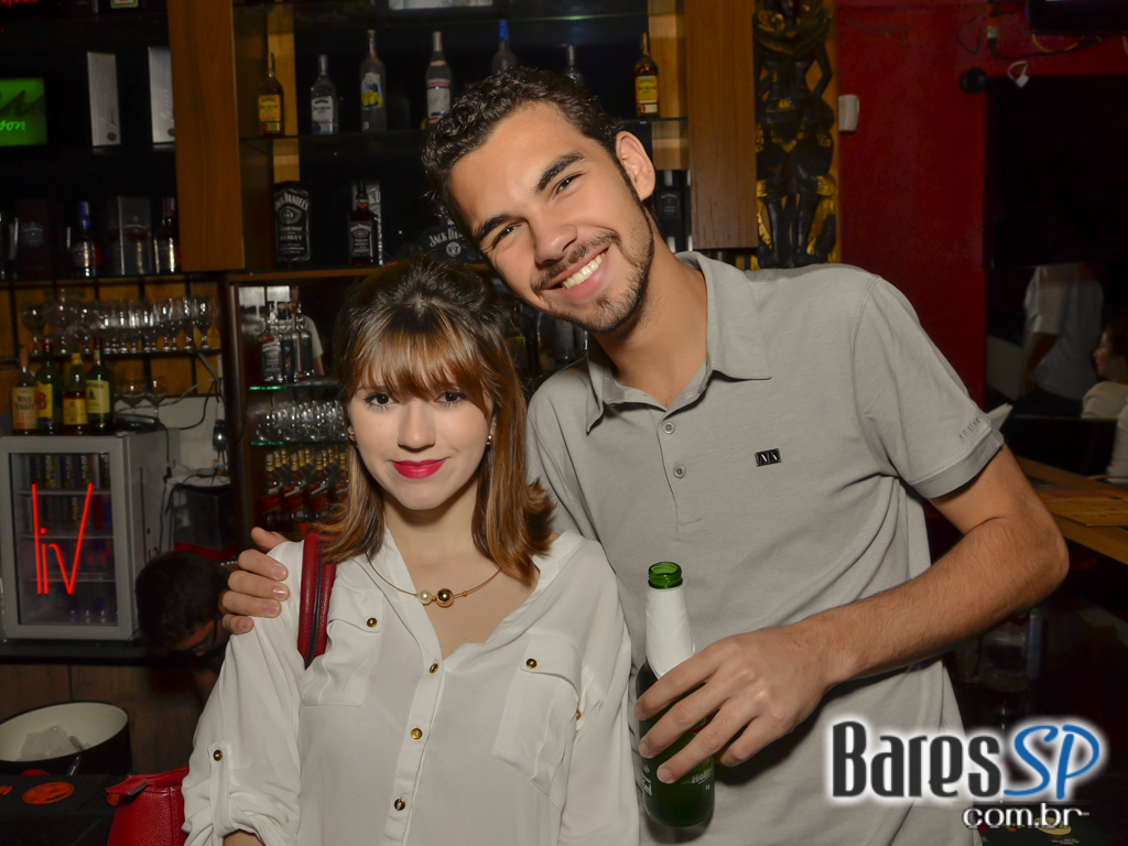 Banda Extase se apresentou no palco do The K. Pub Banda Extase se apresentou no palco do The K. Pub