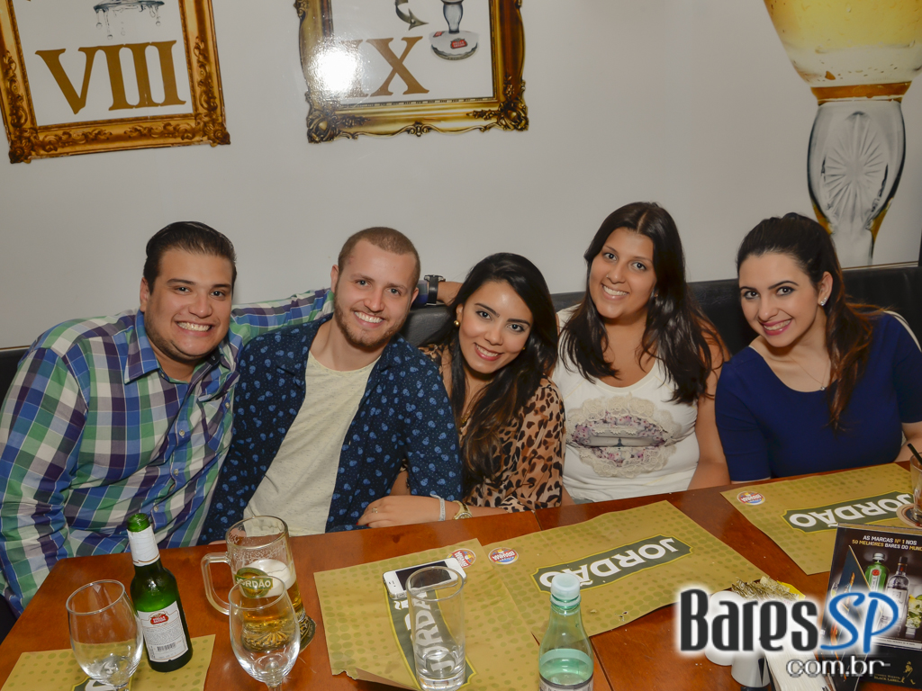 Jordão Bar ofereceu Happy Hour com chope gelado e petiscos Jordão Bar ofereceu Happy Hour com chope gelado e petiscos
