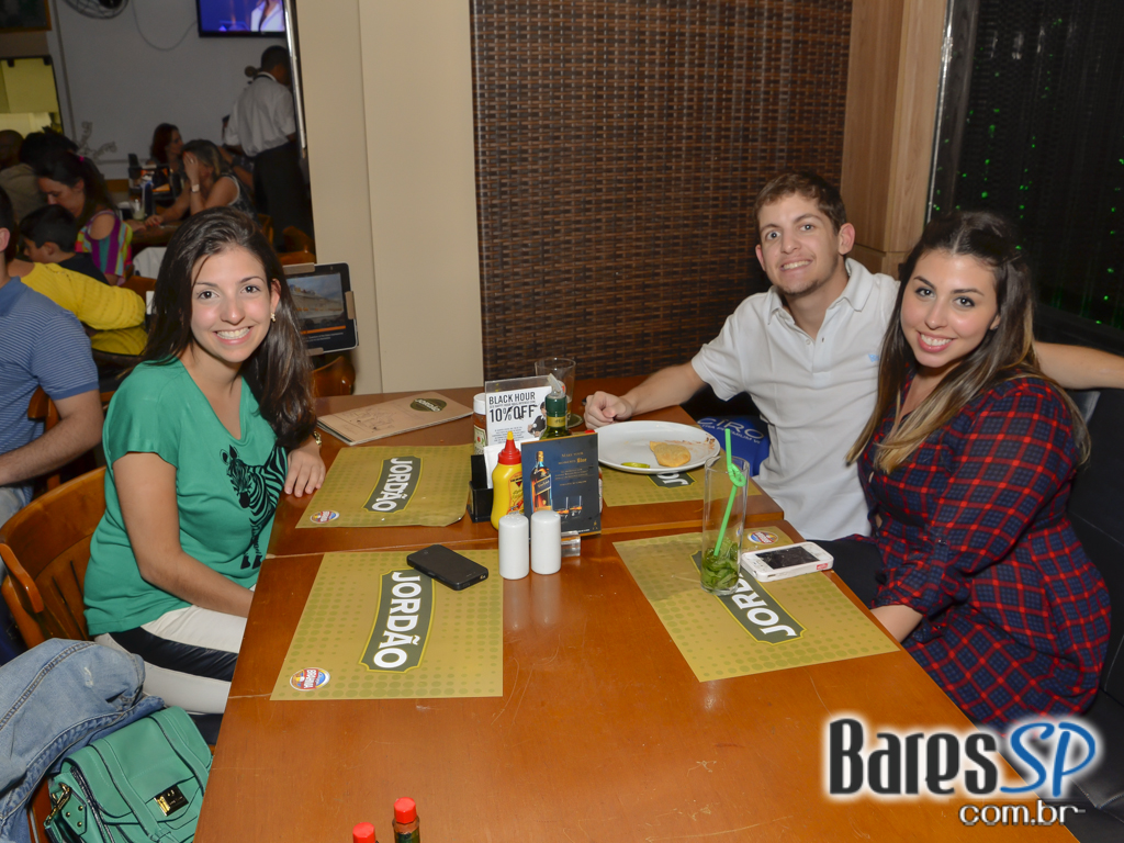 Jordão Bar ofereceu Happy Hour com chope gelado e petiscos Jordão Bar ofereceu Happy Hour com chope gelado e petiscos
