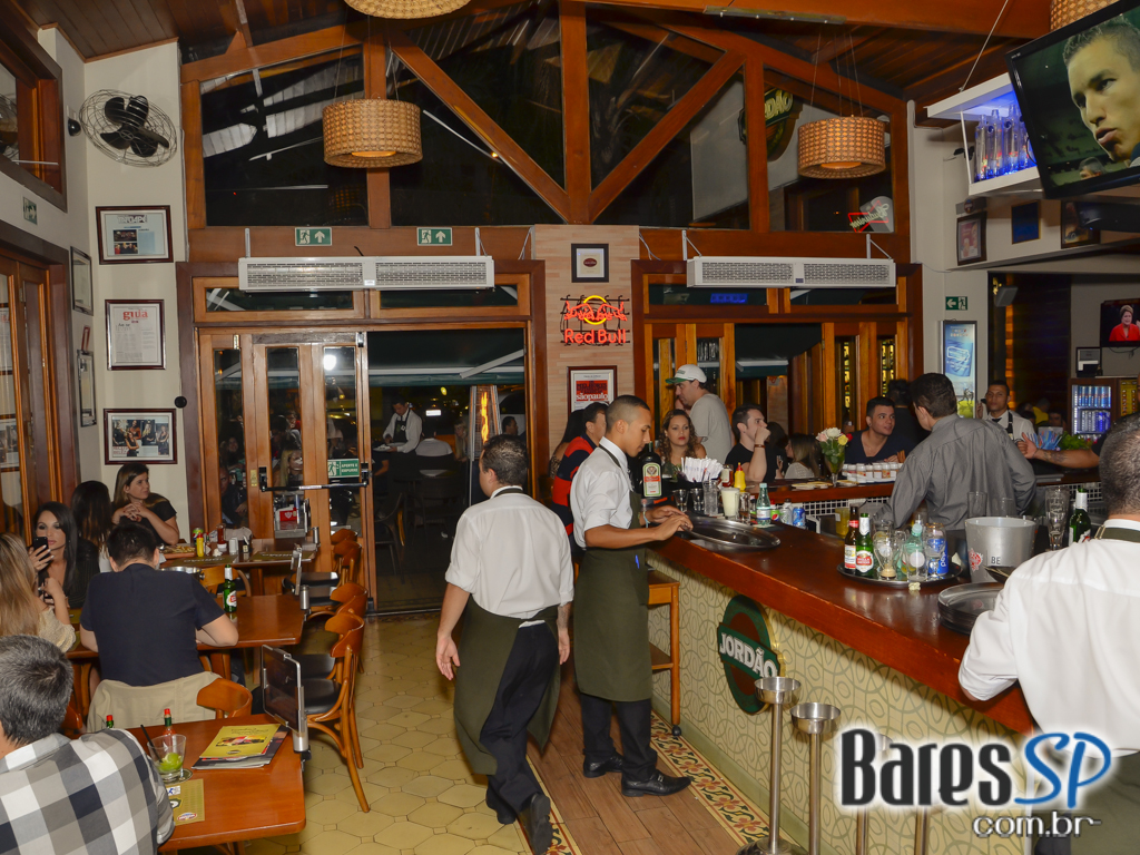 Jordão Bar ofereceu Happy Hour com chope gelado e petiscos Jordão Bar ofereceu Happy Hour com chope gelado e petiscos