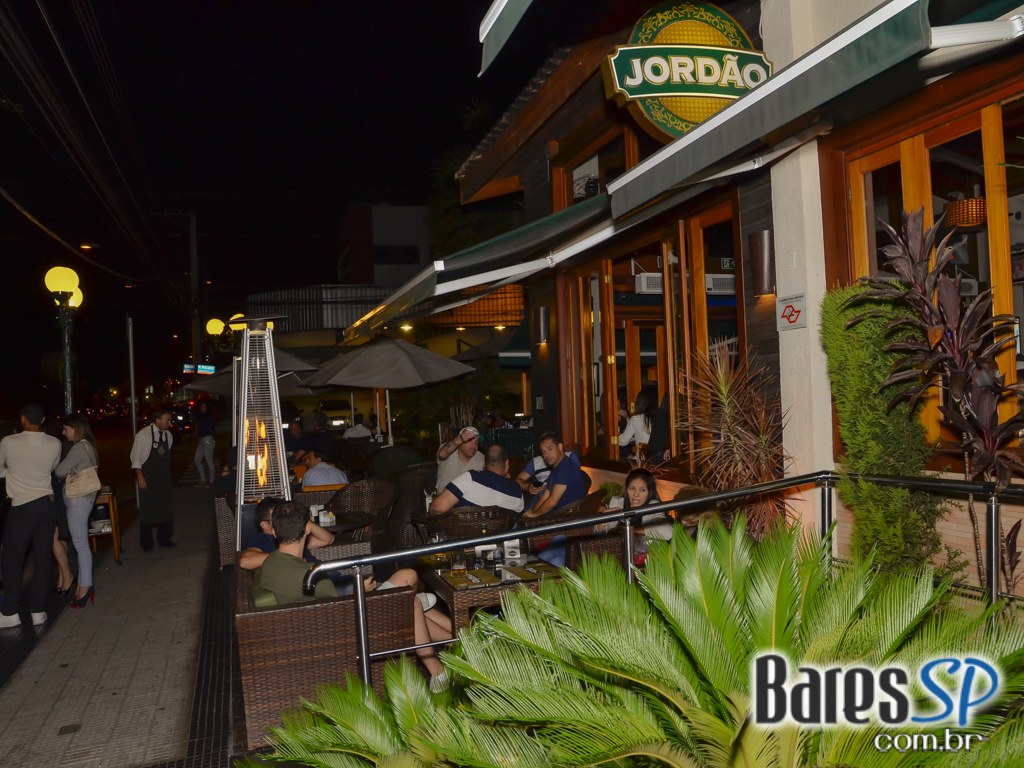 Jordão Bar ofereceu Happy Hour com chope gelado e petiscos Jordão Bar ofereceu Happy Hour com chope gelado e petiscos