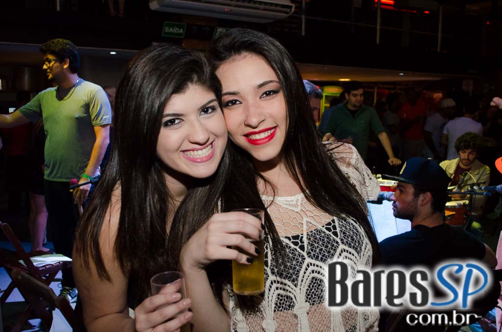 Roda de samba com diversas atrações aconteceu no Vila Duca Botequim do Tatuapé Roda de samba com diversas atrações aconteceu no Vila Duca Botequim do Tatuapé