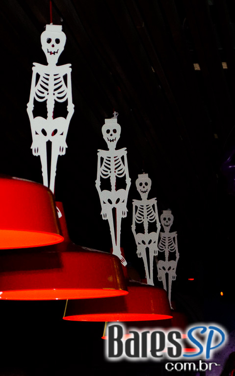 St. George's Pub recebeu show da banda Overman com o melhor do pop e rock St. George's Pub recebeu show da banda Overman com o melhor do pop e rock