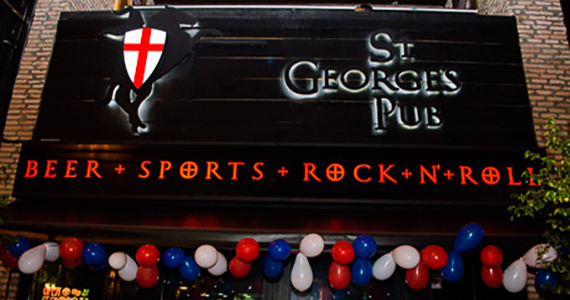 St. George's Pub celebrou aniversário de 1 ano com bandas de rock animando a noite