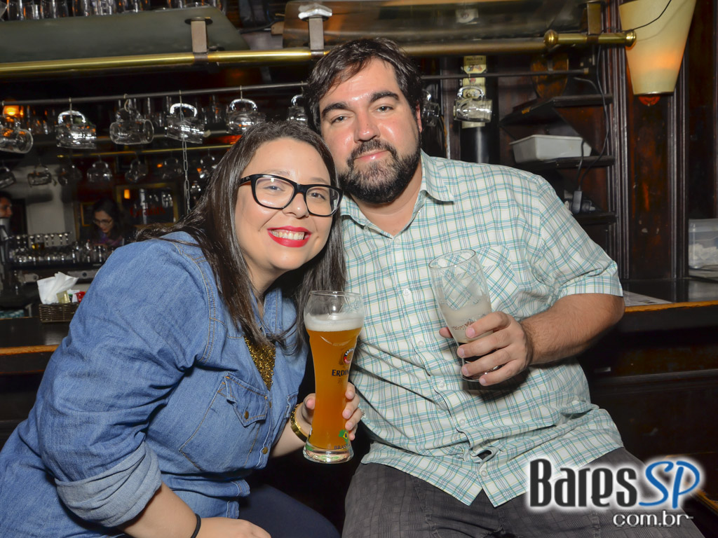 Happy hour com cervejas importadas e drinks especiais aconteceu no Finnegans Pub Happy hour com cervejas importadas e drinks especiais aconteceu no Finnegans Pub