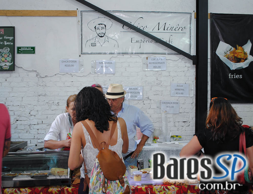 Aconteceu no domingo a Feira Gastronômica Panela na Rua na Praça Benedito Calixto