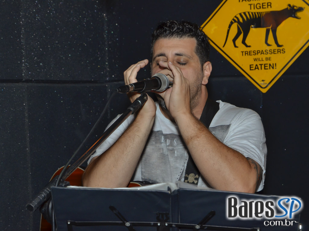 The Equinox Pub ofereceu cardápio australiano com drinks e cervejas especiais The Equinox Pub ofereceu cardápio australiano com drinks e cervejas especiais