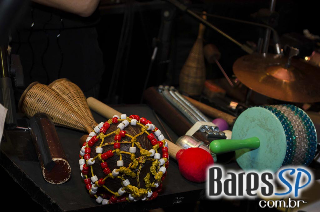 Samba de Rainha e Carolina Lessa se apresentaram no Vermont Samba de Rainha e Carolina Lessa se apresentaram no Vermont