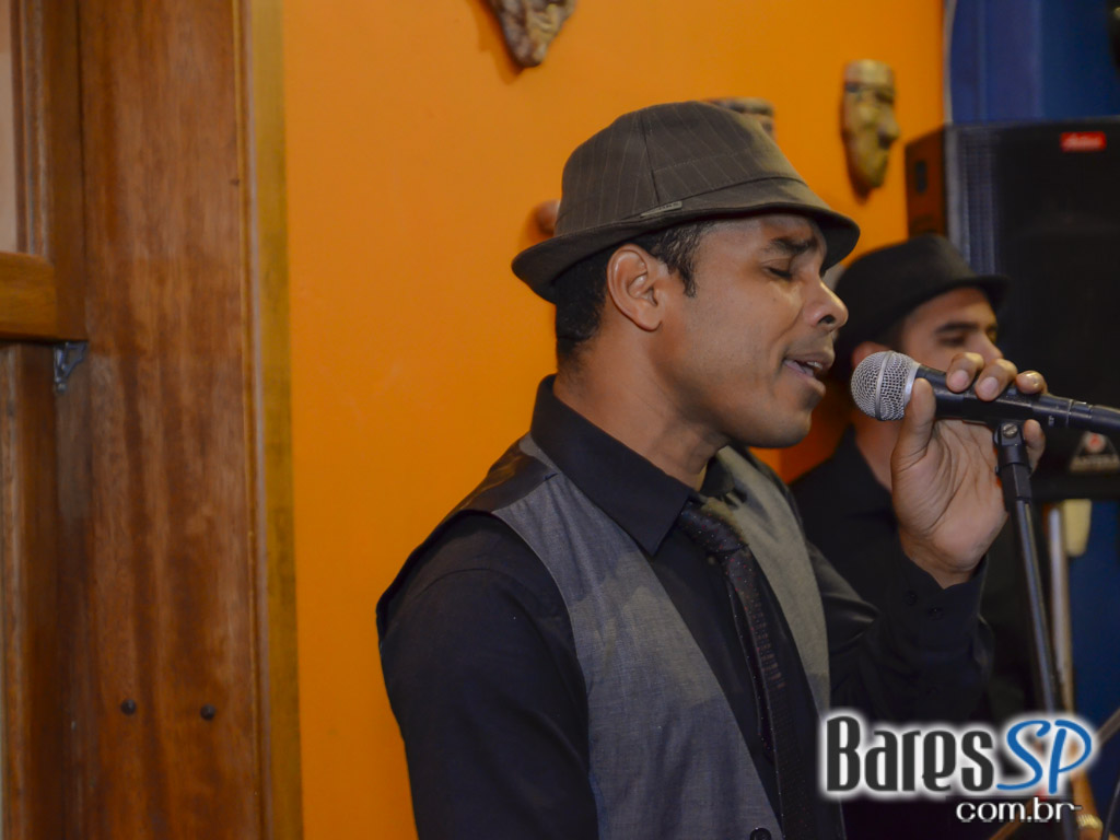 Guanahaní comemorou 1º aniversário com show da banda Rumba Beat Guanahaní comemorou 1º aniversário com show da banda Rumba Beat