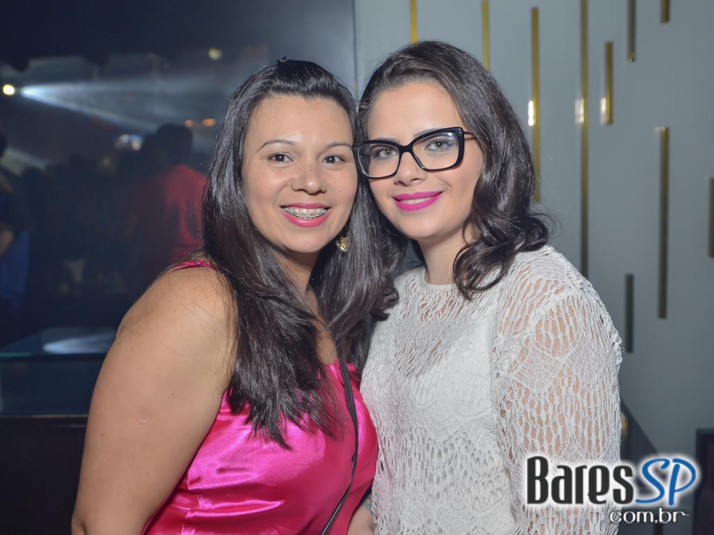 Amigos do Pagode 90 comandaram a véspera de feriado no Club A São Paulo Amigos do Pagode 90 comandaram a véspera de feriado no Club A São Paulo