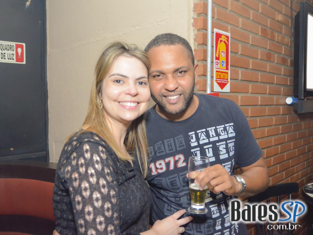 Memphis Rock Bar recebeu a banda Tabooband que animou o sábado Memphis Rock Bar recebeu a banda Tabooband que animou o sábado