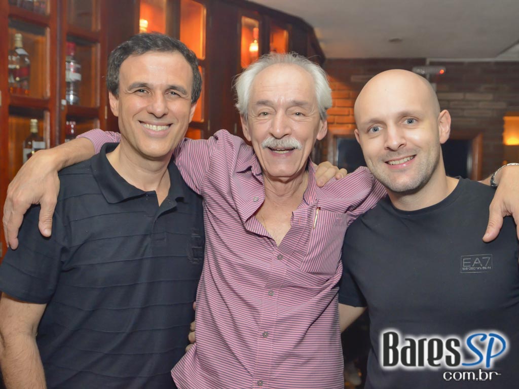 Memphis Rock Bar recebeu a banda Tabooband que animou o sábado Memphis Rock Bar recebeu a banda Tabooband que animou o sábado