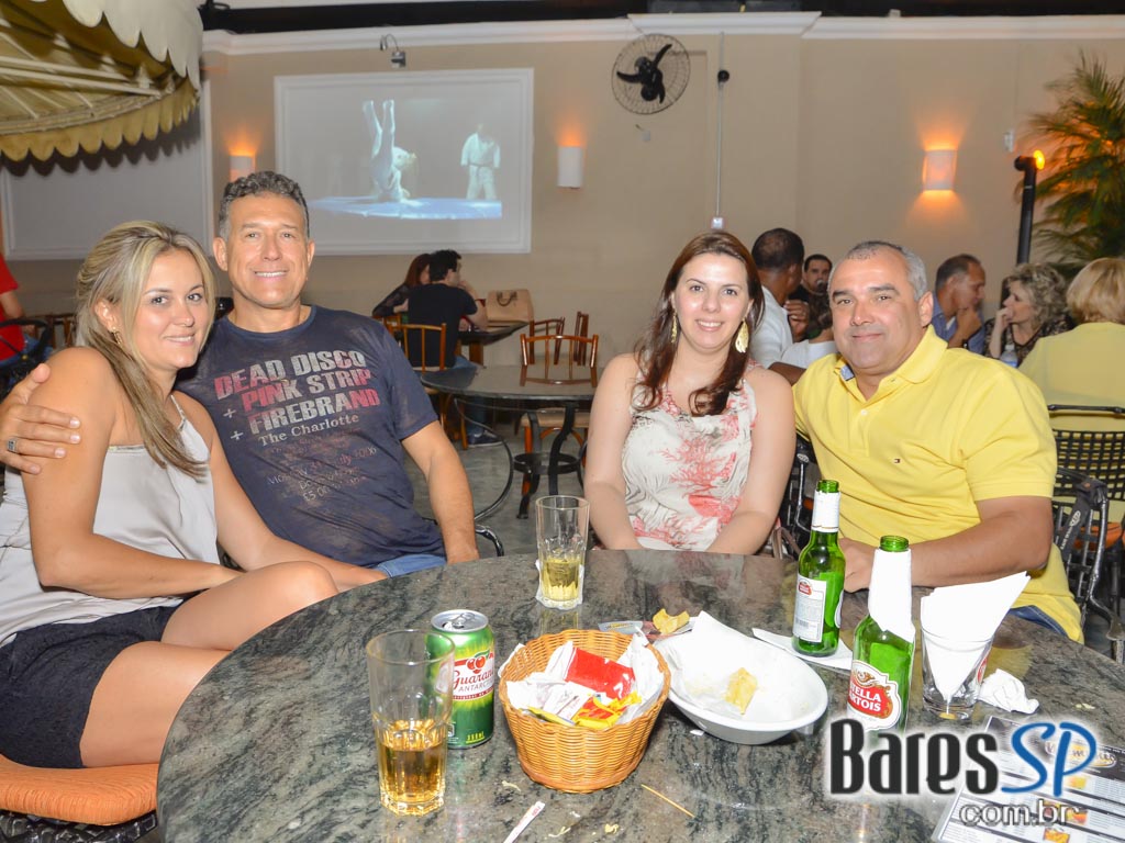 Memphis Rock Bar recebeu a banda Tabooband que animou o sábado Memphis Rock Bar recebeu a banda Tabooband que animou o sábado