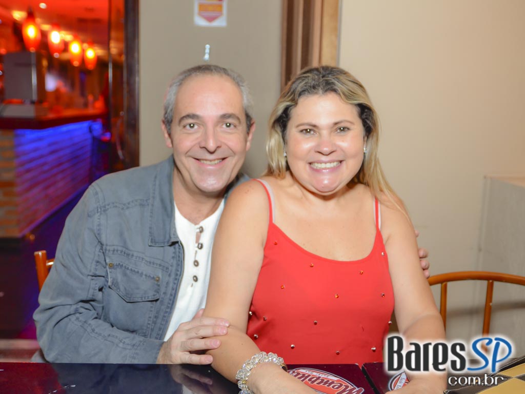 Memphis Rock Bar recebeu a banda Tabooband que animou o sábado Memphis Rock Bar recebeu a banda Tabooband que animou o sábado