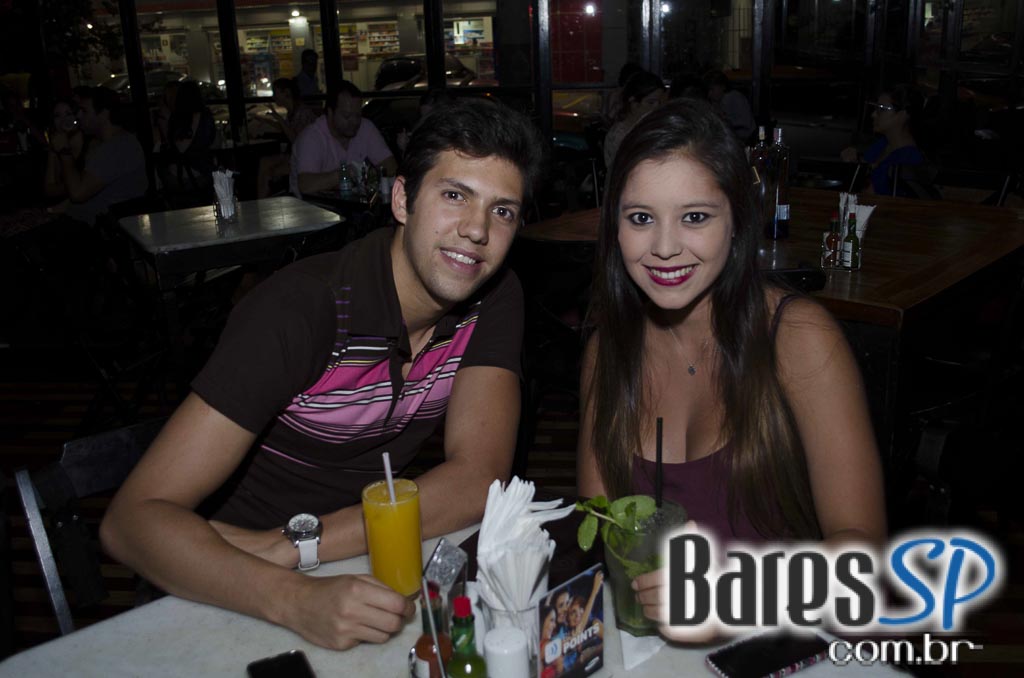 Anexo SB animou o domingo da galera com DJ convidado Anexo SB animou o domingo da galera com DJ convidado