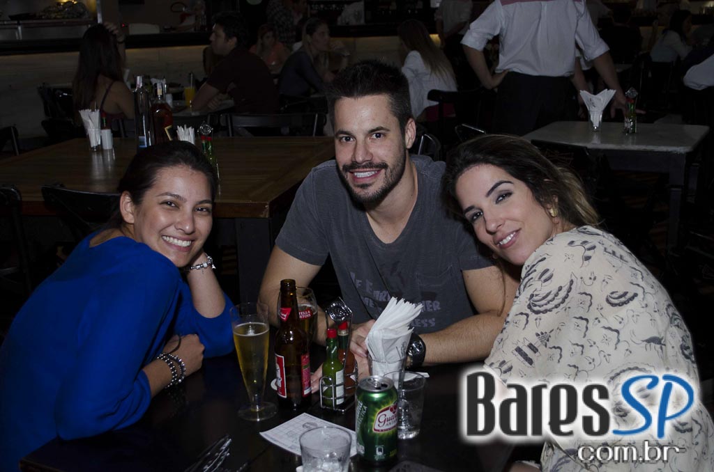 Anexo SB animou o domingo da galera com DJ convidado Anexo SB animou o domingo da galera com DJ convidado