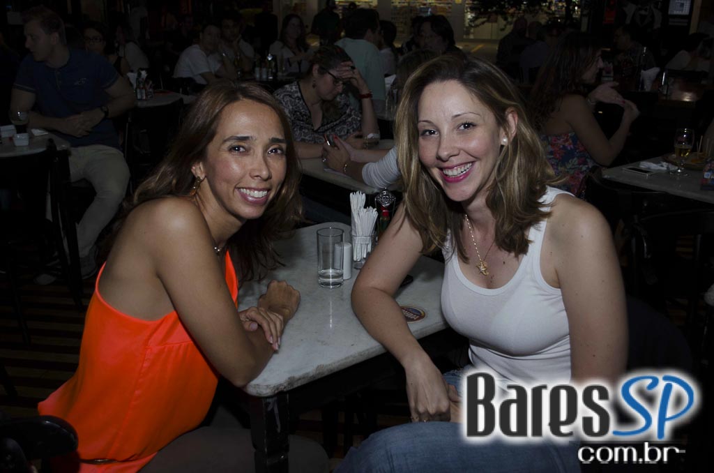 Anexo SB animou o domingo da galera com DJ convidado Anexo SB animou o domingo da galera com DJ convidado