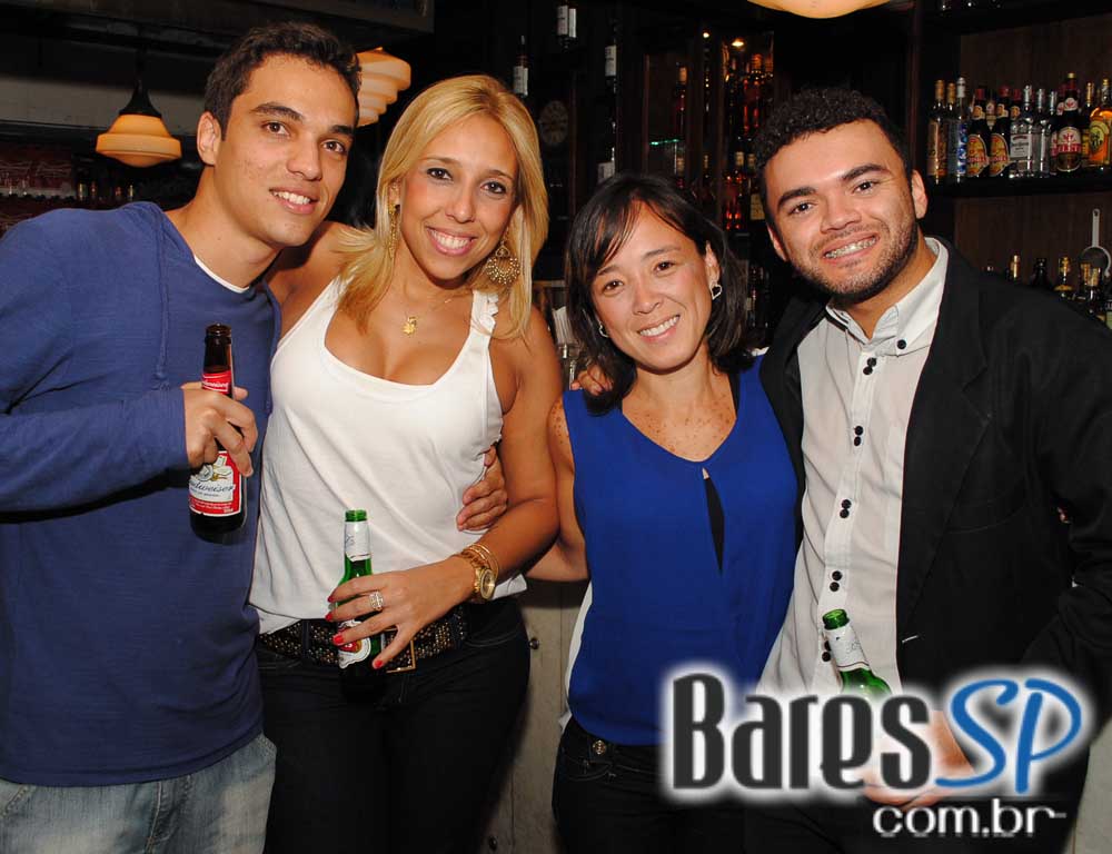 Grupo Akaso no José Menino Grupo Akaso no José Menino